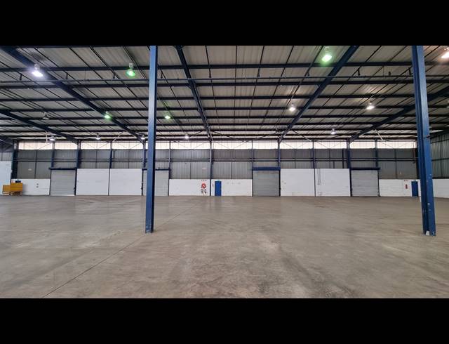 4,332M² WAREHOUSE TO LET IN JET PARK
